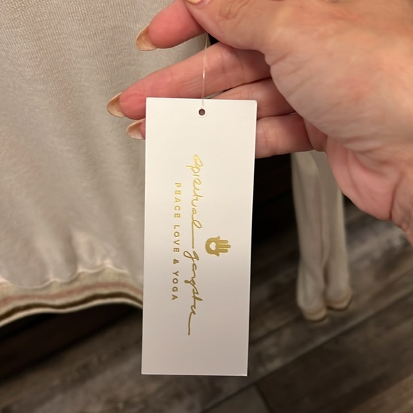 Spiritual Gangster long sleeve knit top - Picture 2 of 6